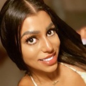 Who is briana lee