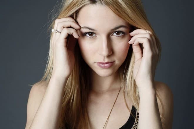 Alona Tal - Facts, Bio, Career, Net Worth | AidWiki