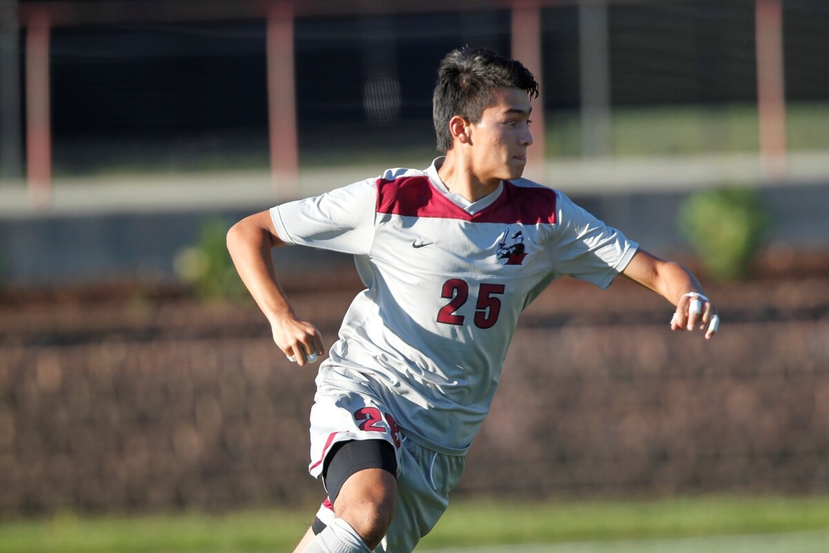 Eddie Gutierrez (soccer)