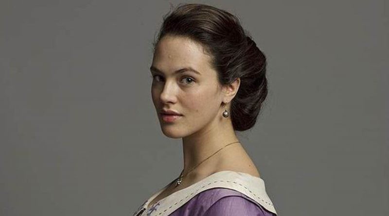Jessica Brown Findlay - Facts, Bio, Career, Net Worth | AidWiki