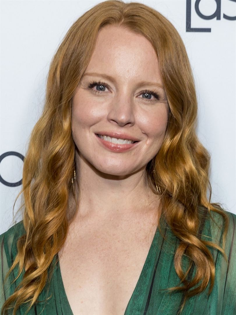 Lauren Ambrose - Facts, Bio, Career, Net Worth | AidWiki