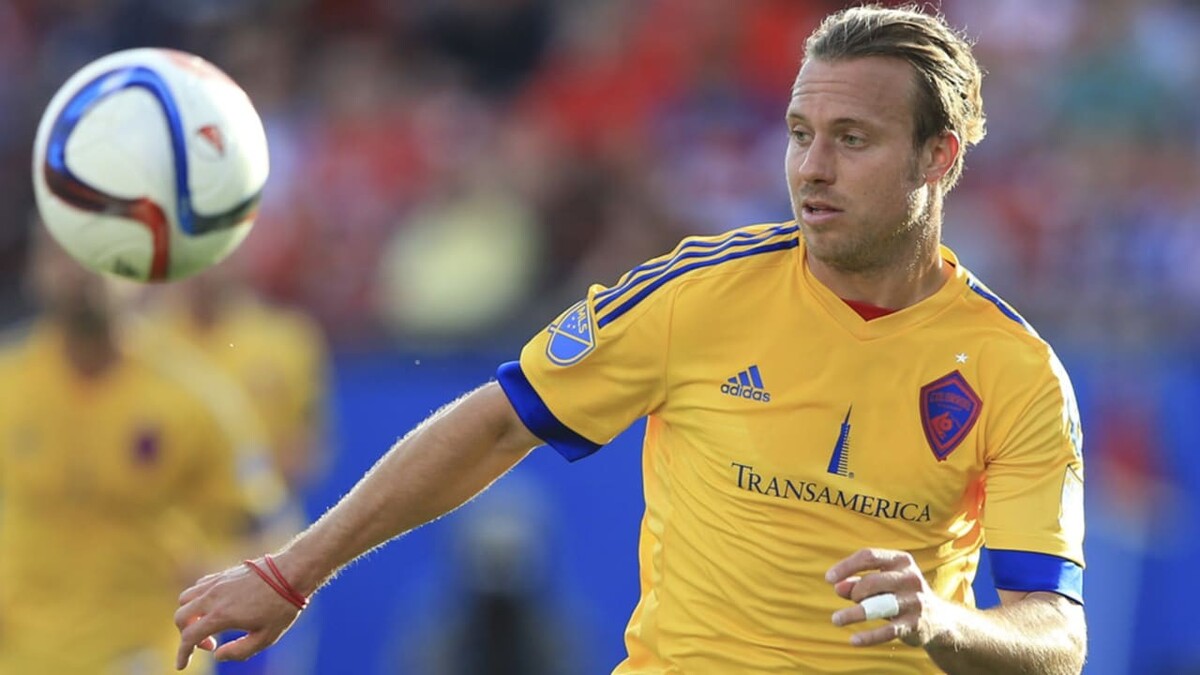 Michael Harrington (soccer)