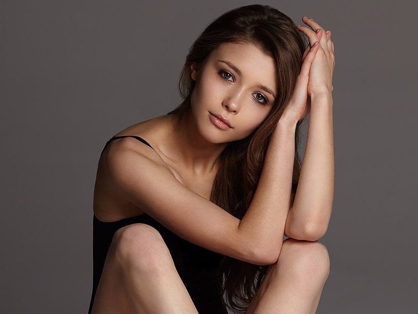 Mila Azul Facts Bio Career Net Worth Aidwiki