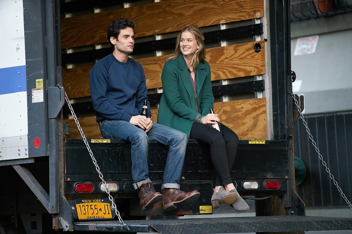 Penn Badgley-RaisaSaraf