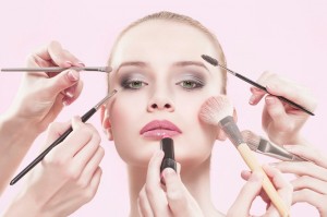 9 reasons not to wear makeup