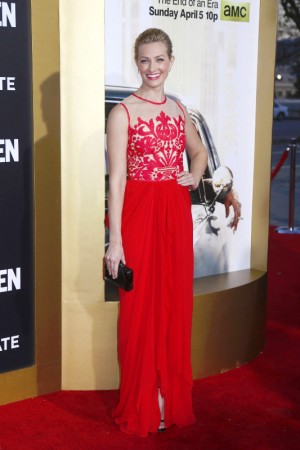 Beth Behrs-just_for_fun_12